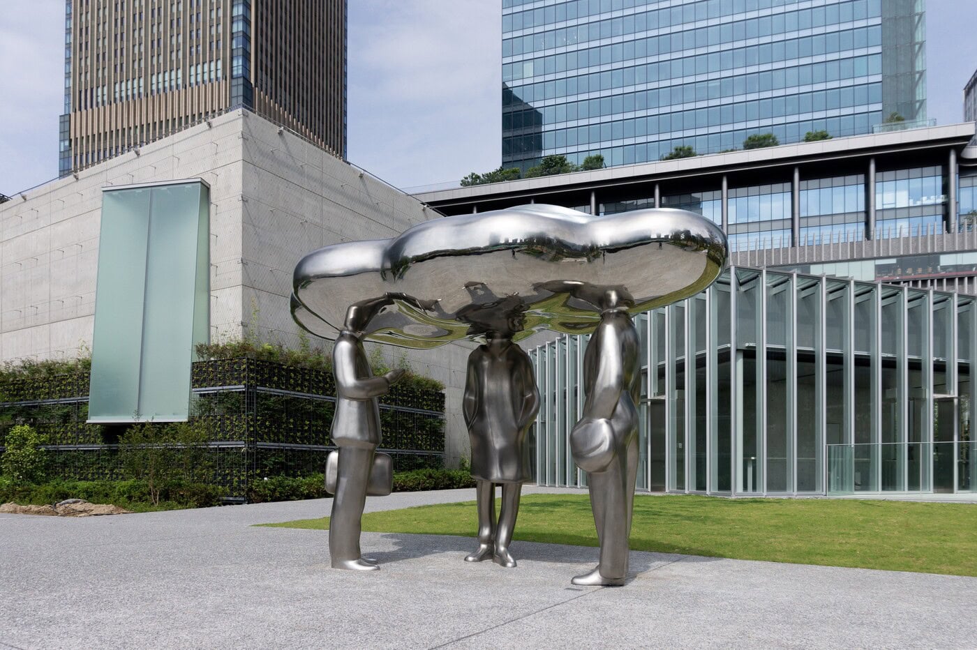 グラングリーン大阪うめきた公園に3名の国際的なアーティストによる