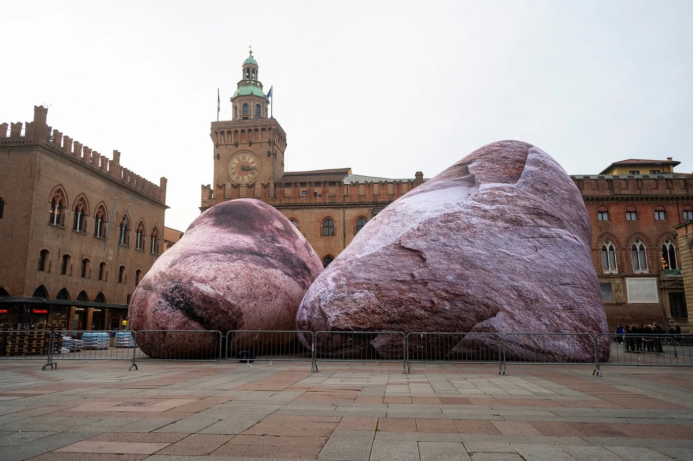 ENESS DROPS INFLATABLE MEGALITHS INTO BOLOGNA'S BEATING HEART