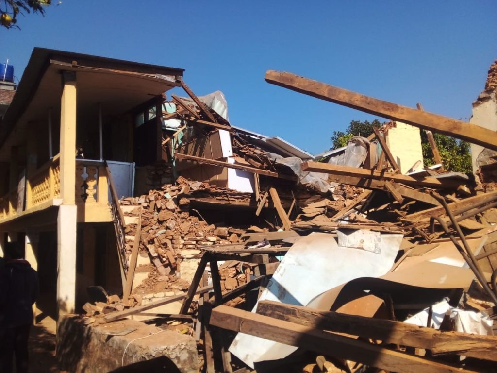 ネパール地震｜家屋倒壊に土砂崩れ。寒さと孤立を防ぐ支援を – 認定NPO