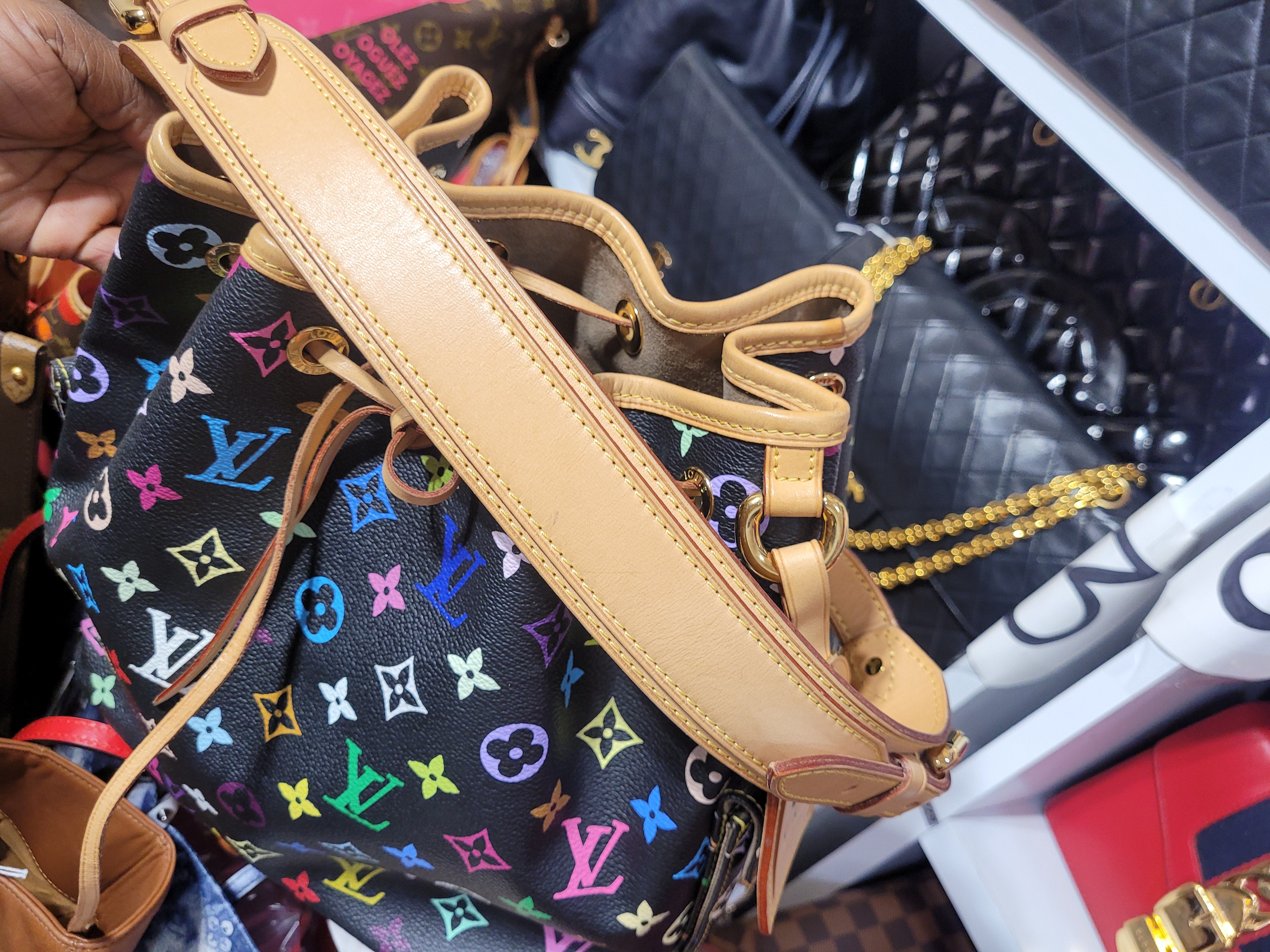 Pre-owned Louis Vuitton Murakami black Neo bucket bag – ABISCO