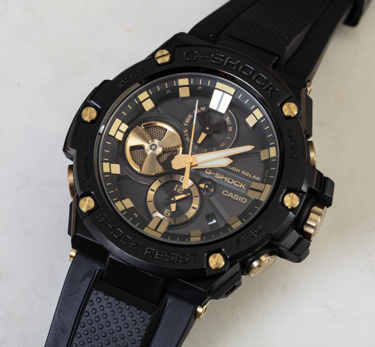 Hands-On: Casio G-Shock G-Steel GSTB100GC-1A Black & Gold Watch