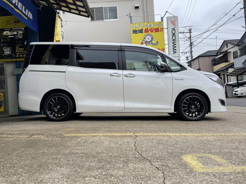 ☆守山店！TOYOTA ｴｽｸｧｲｱ×AXEL CRIE 17ｲﾝﾁ☆ | 赤池タイヤは愛知県に全