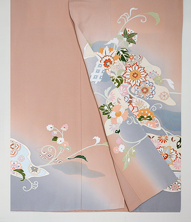 ピンクぼかしの花唐草加賀友禅訪問着