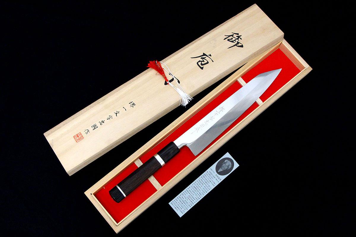 日吉丸刃物 堺一文字忠國 切付包丁 九寸 本焼 平鏡面 銀巻柄 桐箱付