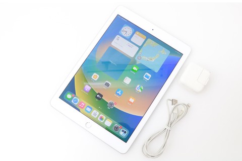ドコモ MGH72J/A iPad Air 2 Wi-Fi+Cellular 16GB シルバー 利用制限