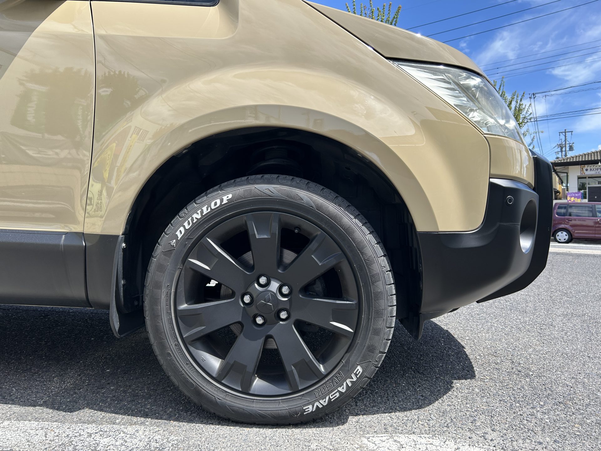 デリカD:5には「16インチタイヤホイールセット」でなるほど(ﾟдﾟ)！お得