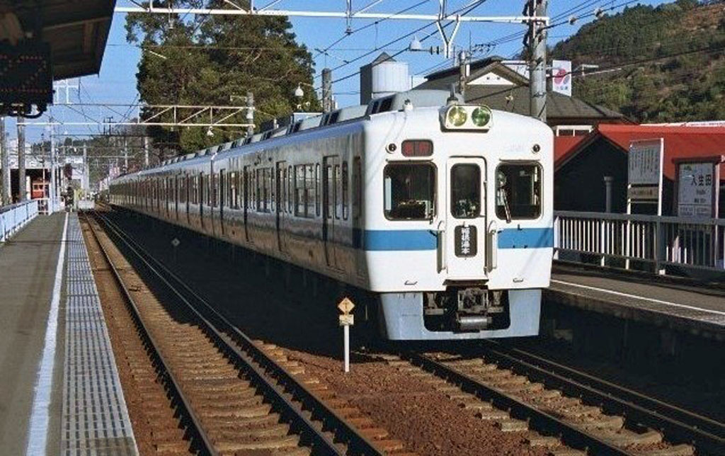 小田急電鉄2600形画像サムネイル41-60 [AGUI NET]