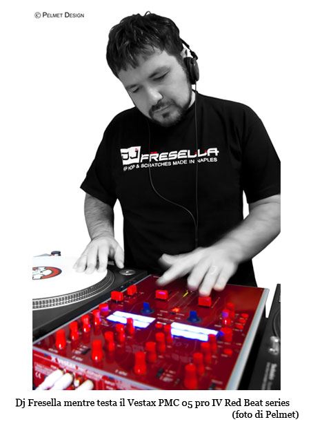 Vestax PMC 05 Pro IV Red Beat seriesVestax PMC 05 Pro IV Red Beat