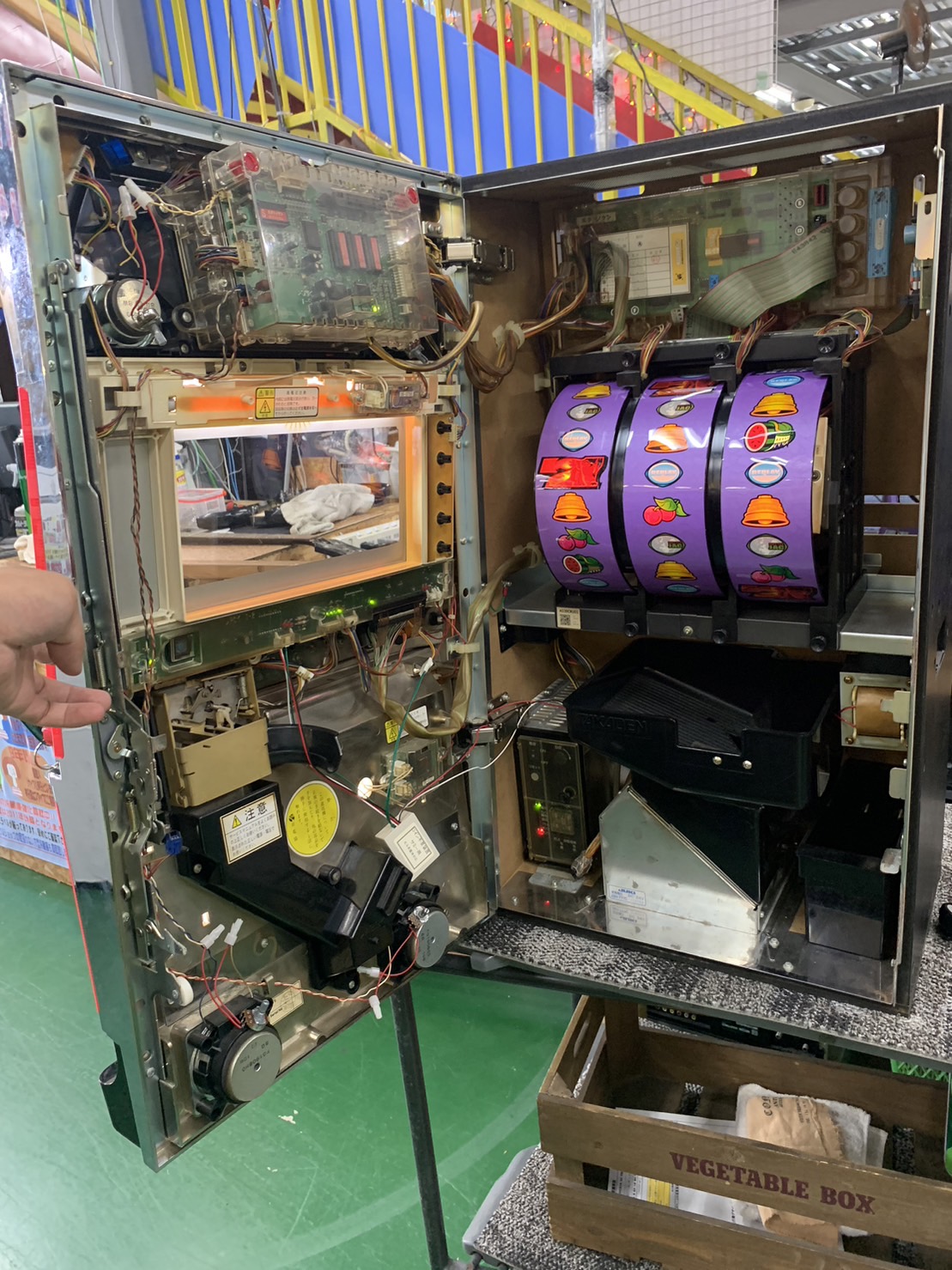 サミー 初代北斗の拳 無想転生パネル スロット実機| 買取致しました