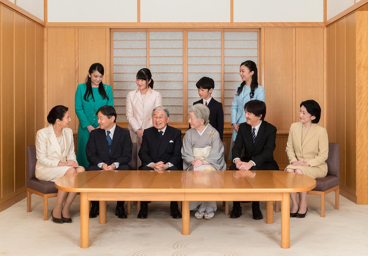 上皇さま90歳 ご一家の写真で振り返る：朝日新聞デジタル