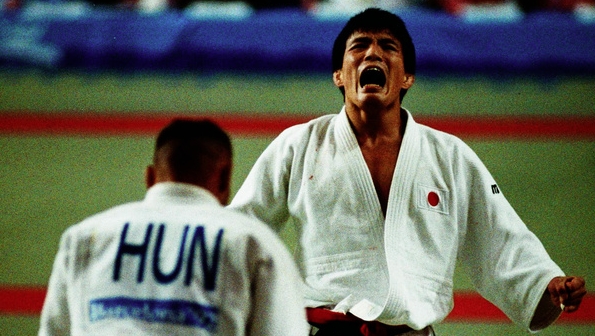 負傷から執念の金メダル 平成の三四郎、その信念と気迫：朝日新聞