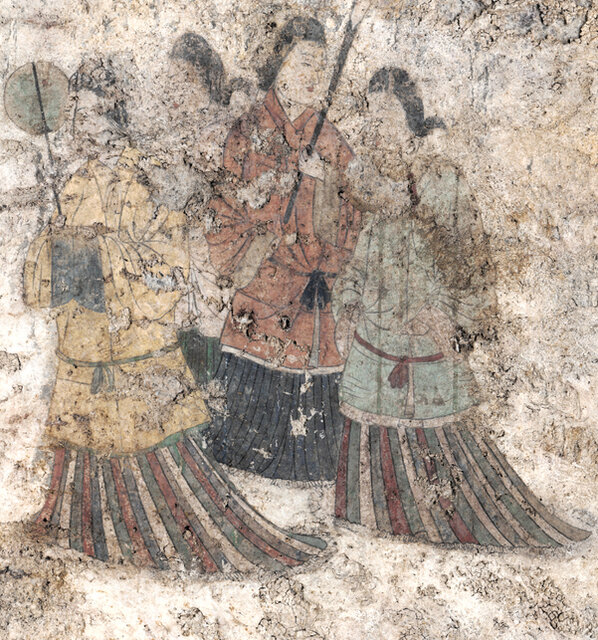 飛鳥美人、上着に東南アジア色 「臙脂」使われた可能性、文化庁報告