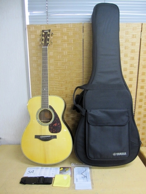 世田谷区にて ヤマハ アコースティックギター LS6 セミハードケース