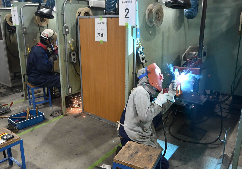 若手技術者が溶接の腕競う 静岡市で大会、22人出場｜静岡新聞DIGITAL