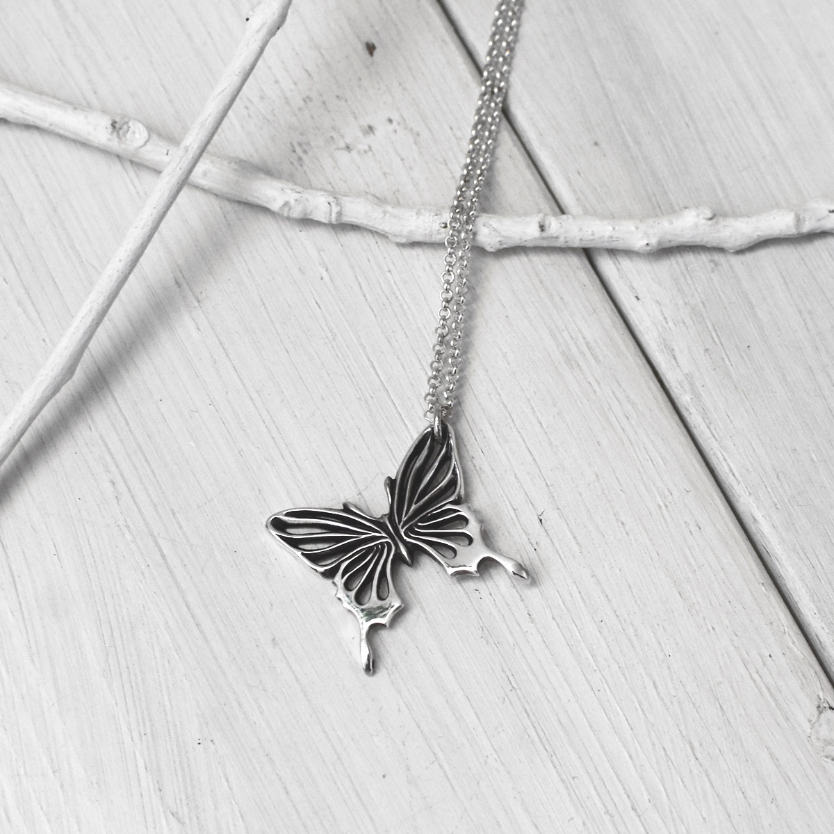 アゲハ 蝶 斜め吊り シルバー925 ペンダント ネックレス【Ageha|アゲハ