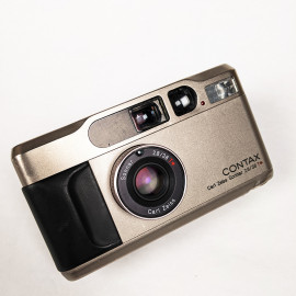 Contax T2 & Zeiss Sonnar 38mm 2.8