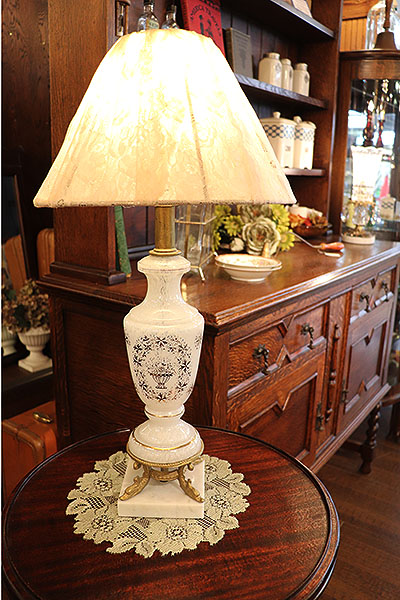 antique & Vintage furniture at's(アッツ)□ / アンティークレース