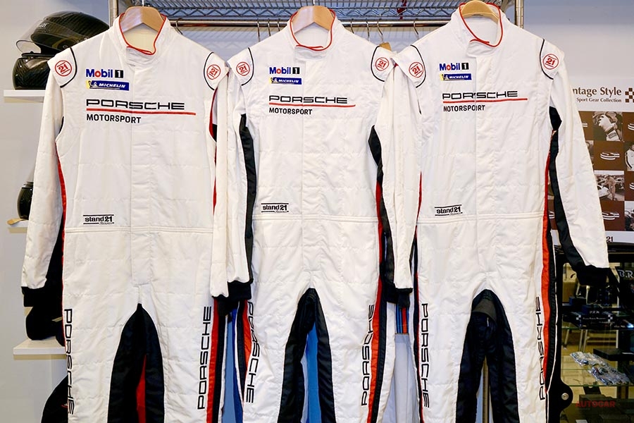 ポルシェ モータースポーツ レーシングスーツの最新モデルが入荷しま