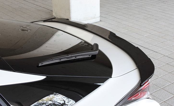 プリウス50系用リアゲートスポイラー エクスクルーシブゼウス(GLMRS