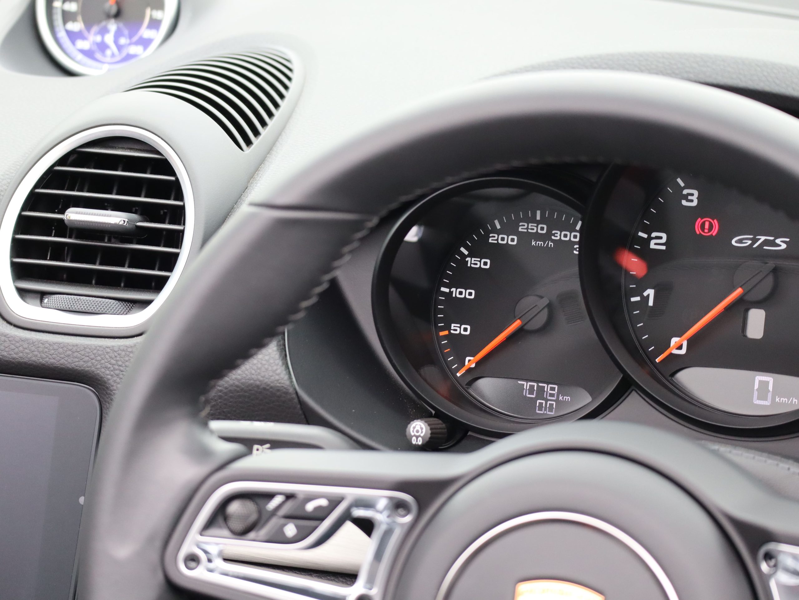 千葉県No.1のポルシェ専門店 AUTOCAFE(オートカフェ)