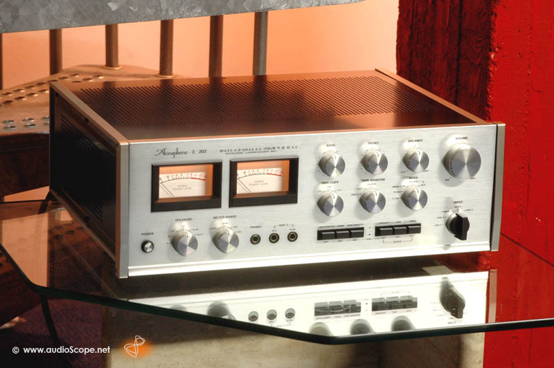 Accuphase E-202, as new for sale.
