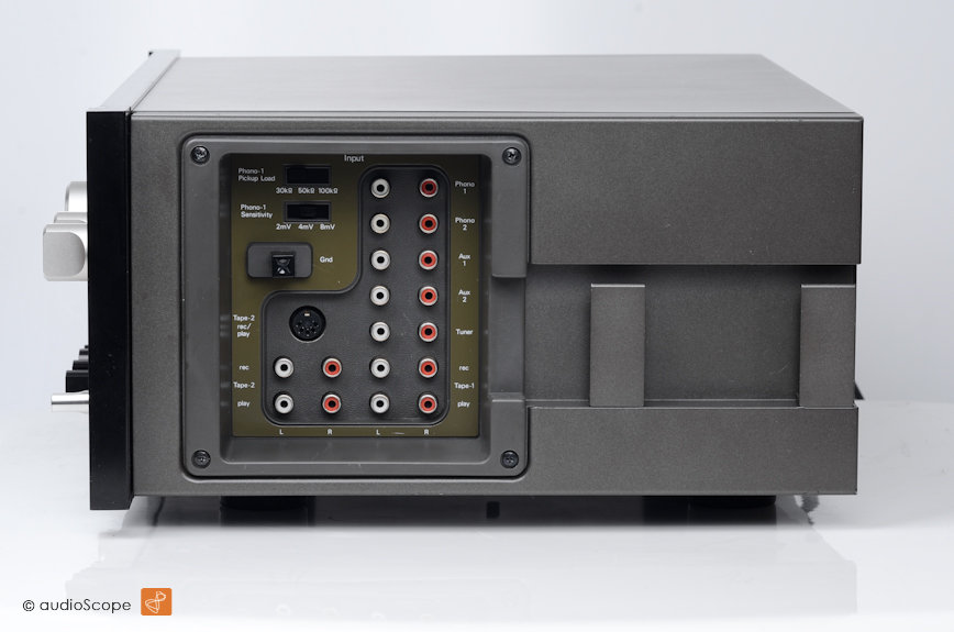 Sansui CA-2000 Pre Amplifier for sale.