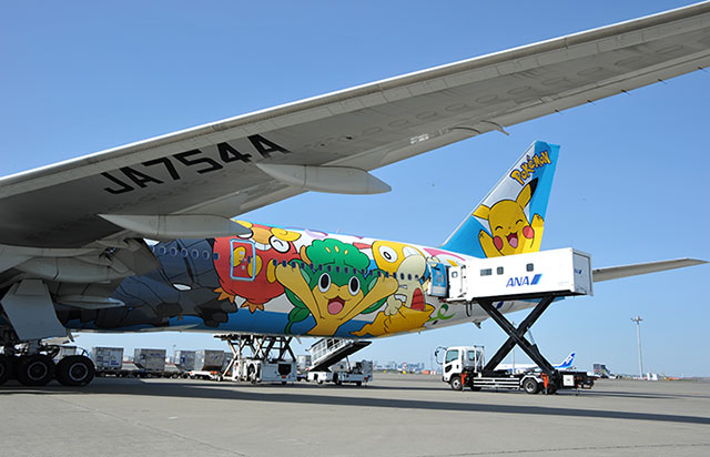 ANAのポケモン「ピースジェット」、4年9カ月運航 通常塗装に