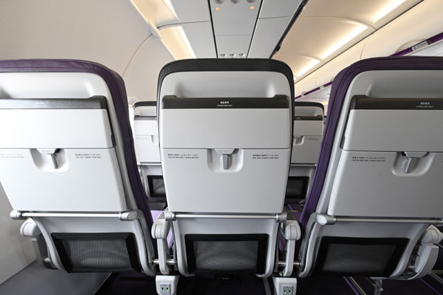 ピーチA321LR、2号機が6/7就航 足もと広くUSB充電対応