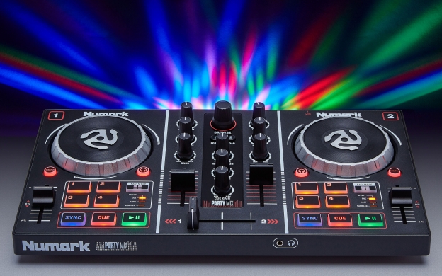 Numark Party Mix The Best Starter DJ Controller | Learn How to DJ