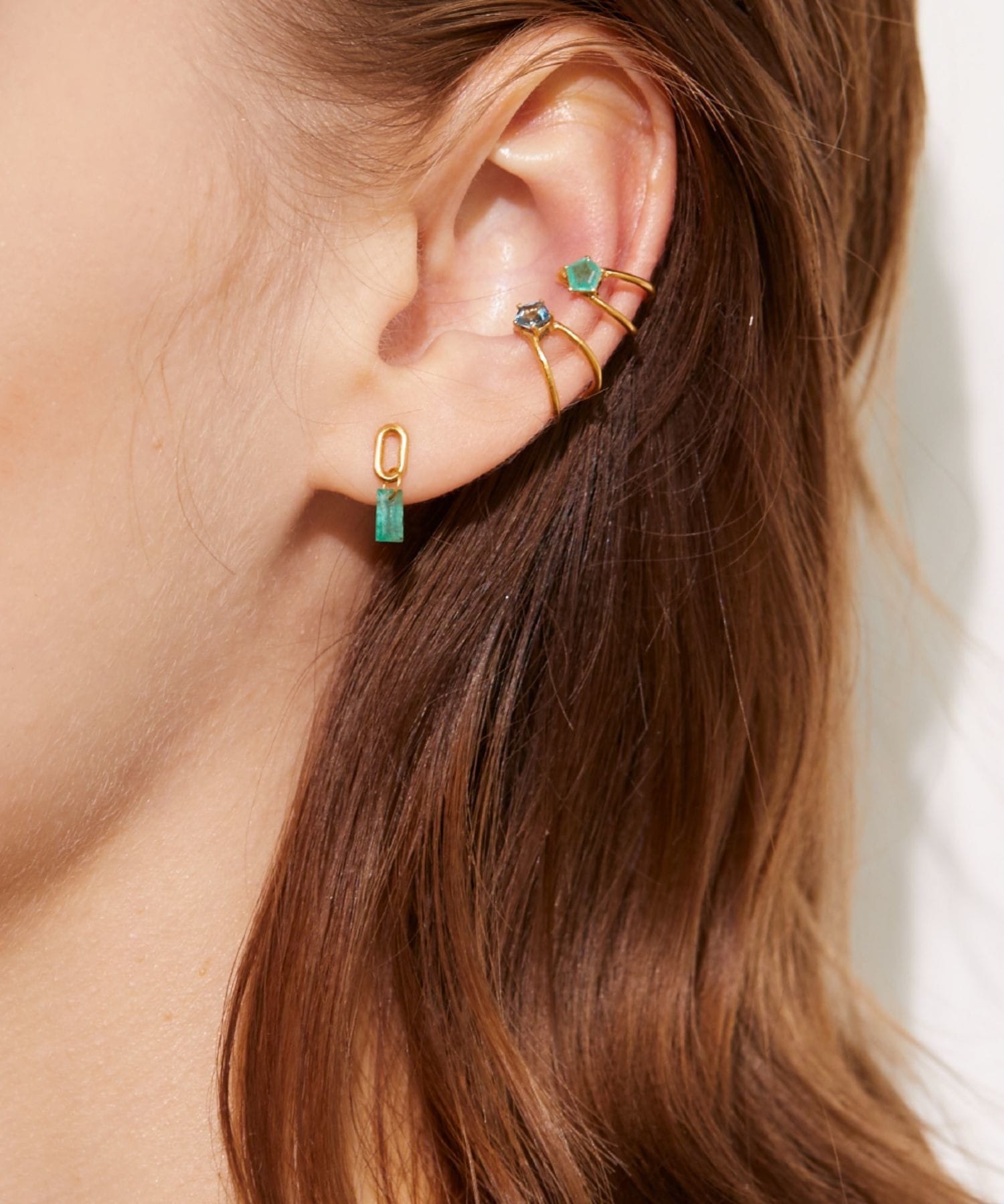eden] K10 rectangle emerald oval hoop pierced earring｜ARTIDA OUD