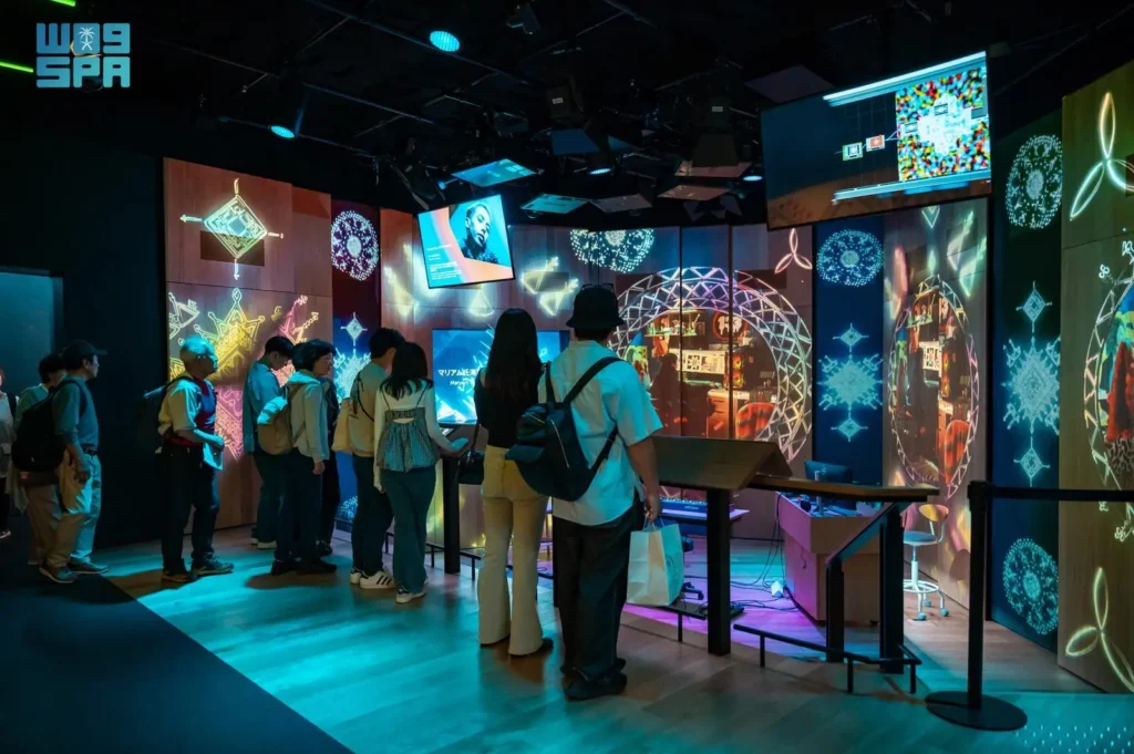 2025年万博のサウジアラビア館では、同国の文化と芸術家が紹介される