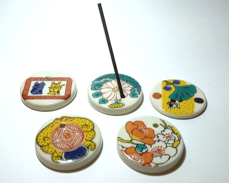 伝統工芸品-九谷焼・手書きデザインの香皿5種類