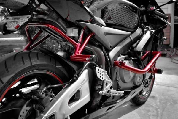 ZX-6R (13-22) デザインが美しいIMPAKTECH製 サブケージ｜AxxL