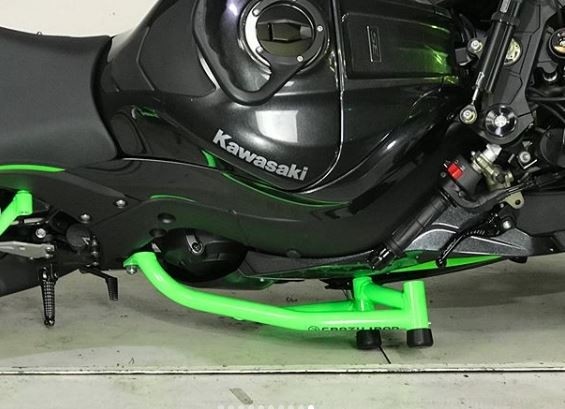 ZX-10R(11-20)用倒れても傷つかないスタントケージ｜AxxL