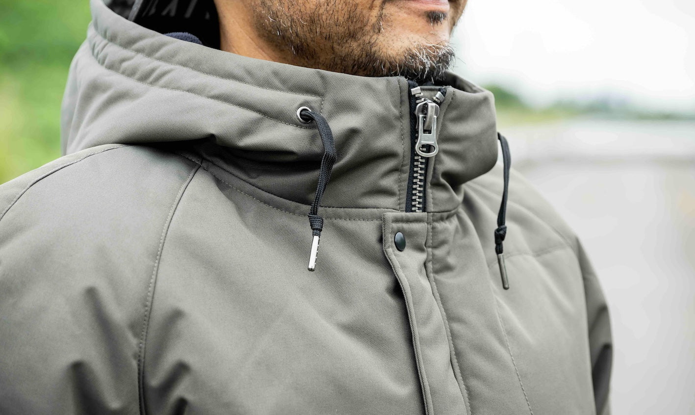 Colemanコラボ 着るテント 防風防寒バイク用アウター | BLUE MONSTER