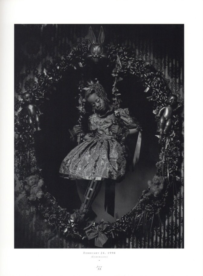 JOY PHOTOGRAPHY BY ERWIN OLAF / Erwin Olaf | 小宮山書店 KOMIYAMA