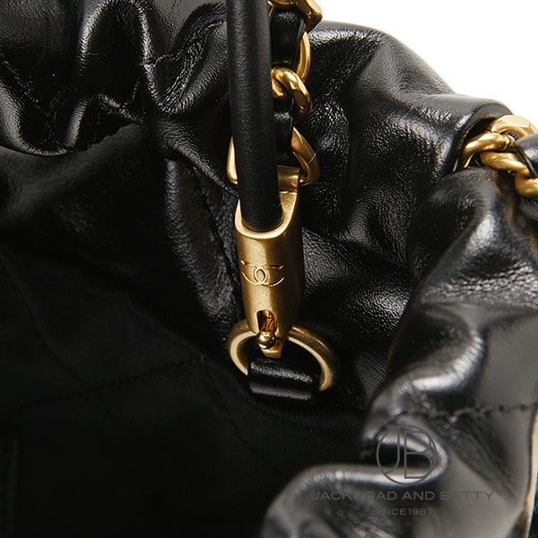 CHANEL 22 ミニ ハンドバッグ ブラック 黒[AS3980 B19059 94305
