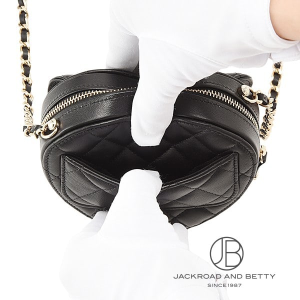 マトラッセ ハート チェーン クラッチ バッグ ブラック 黒[AP2784