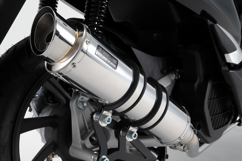 R-EVO ヒートチタン フルエキゾースト：PCX HYBRID：政府認証 ｜ BEAMS