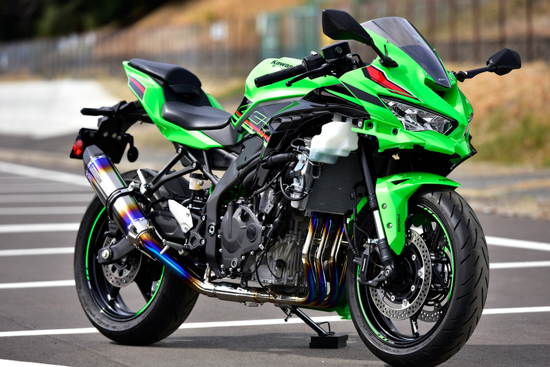 CORSA-EVOⅡ ヒートチタン フルエキゾースト：ZX-4RR / ZX-4R SE：2023