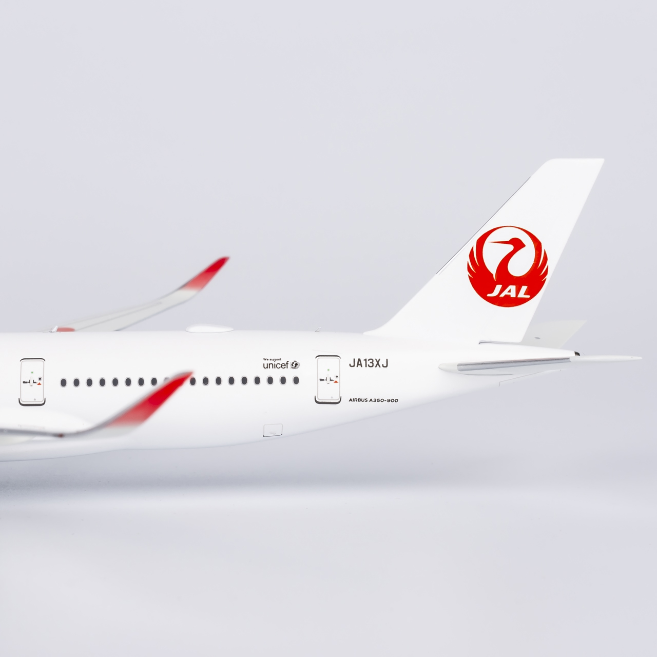 NG Models 1:400 JAL Japan Airlines JA13XJ Airbus A350-900