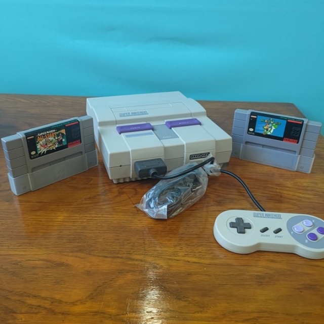 出張買取】箱付き美品はもはや幻!? 海外版『ファミコン