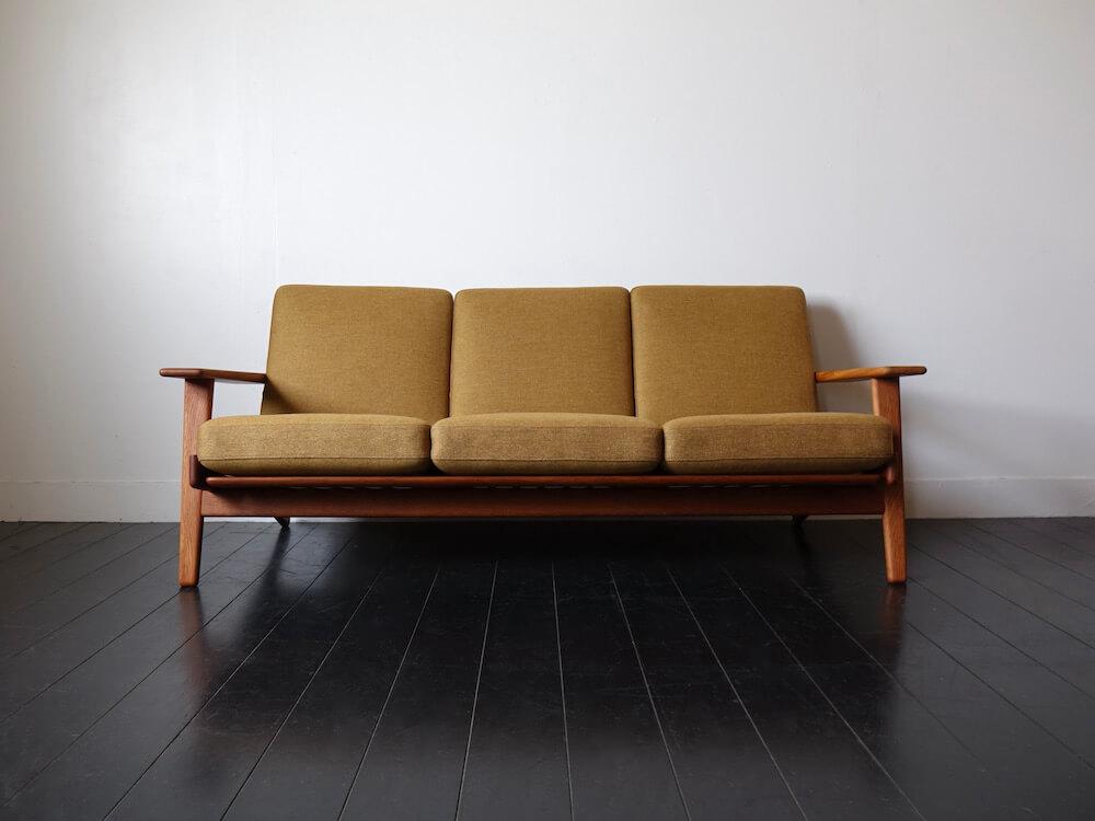 Bellbet | Sofa GE290 by Hans J. Wegner for GETAMA with DAW