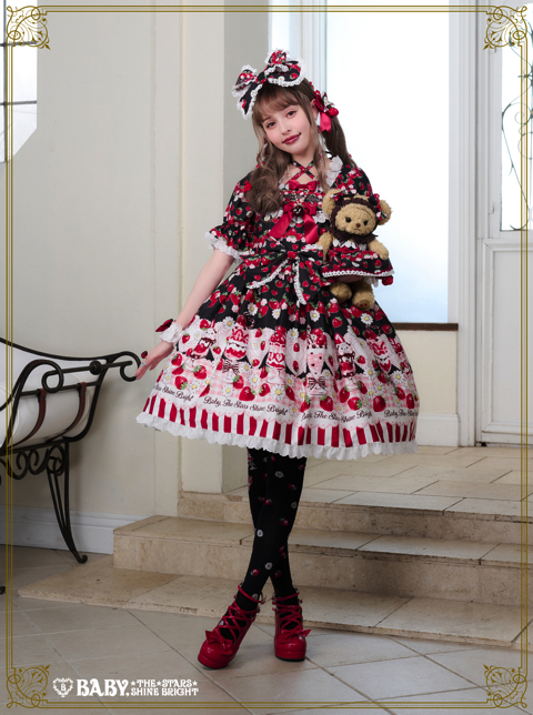 Berry Berry Strawberry Parfait～くみゃちゃんアイスを添えて