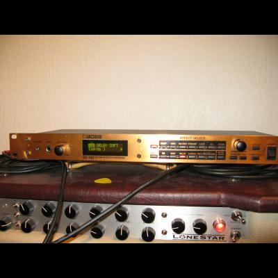 Boss GX-700 + Boss Fc-50, Roland EV5 - Bandfinder.se