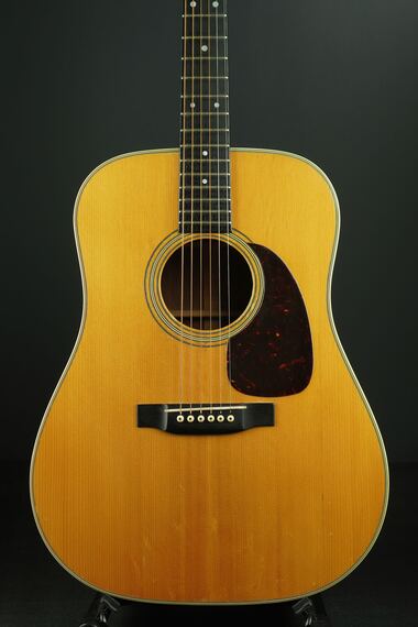 Martin D-28 | 楽器詳細ページ [Blue-G]