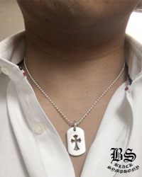 クロムハーツカットアウトクロスドッグタグ(スモール)|クロムハーツ