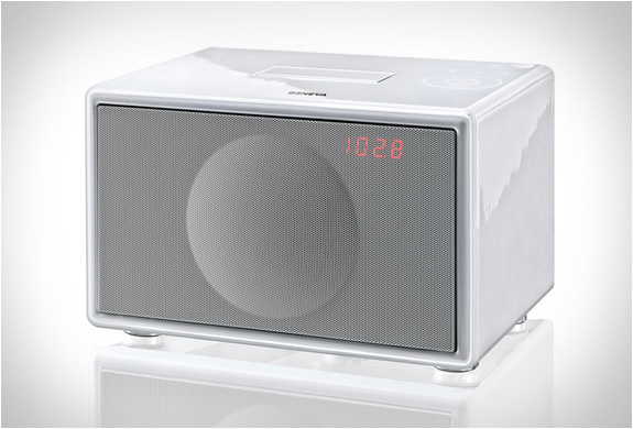 Geneva Sound System Model S