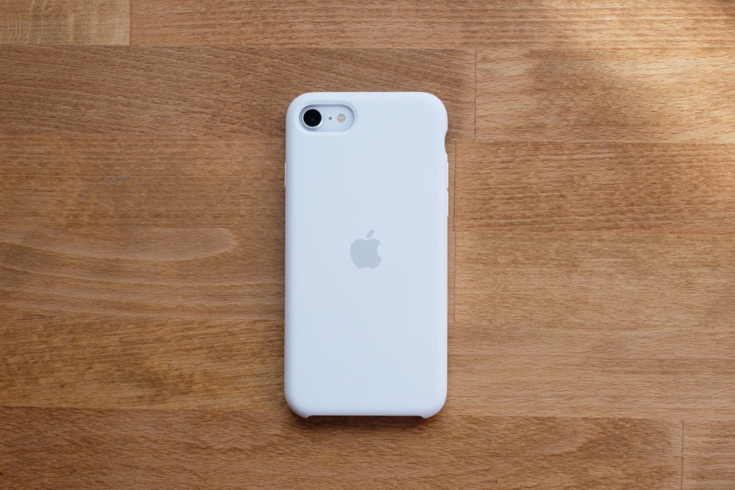 iPhone SE（第2世代）を購入。目新しさはない、けどそれが良い | ENHANCE