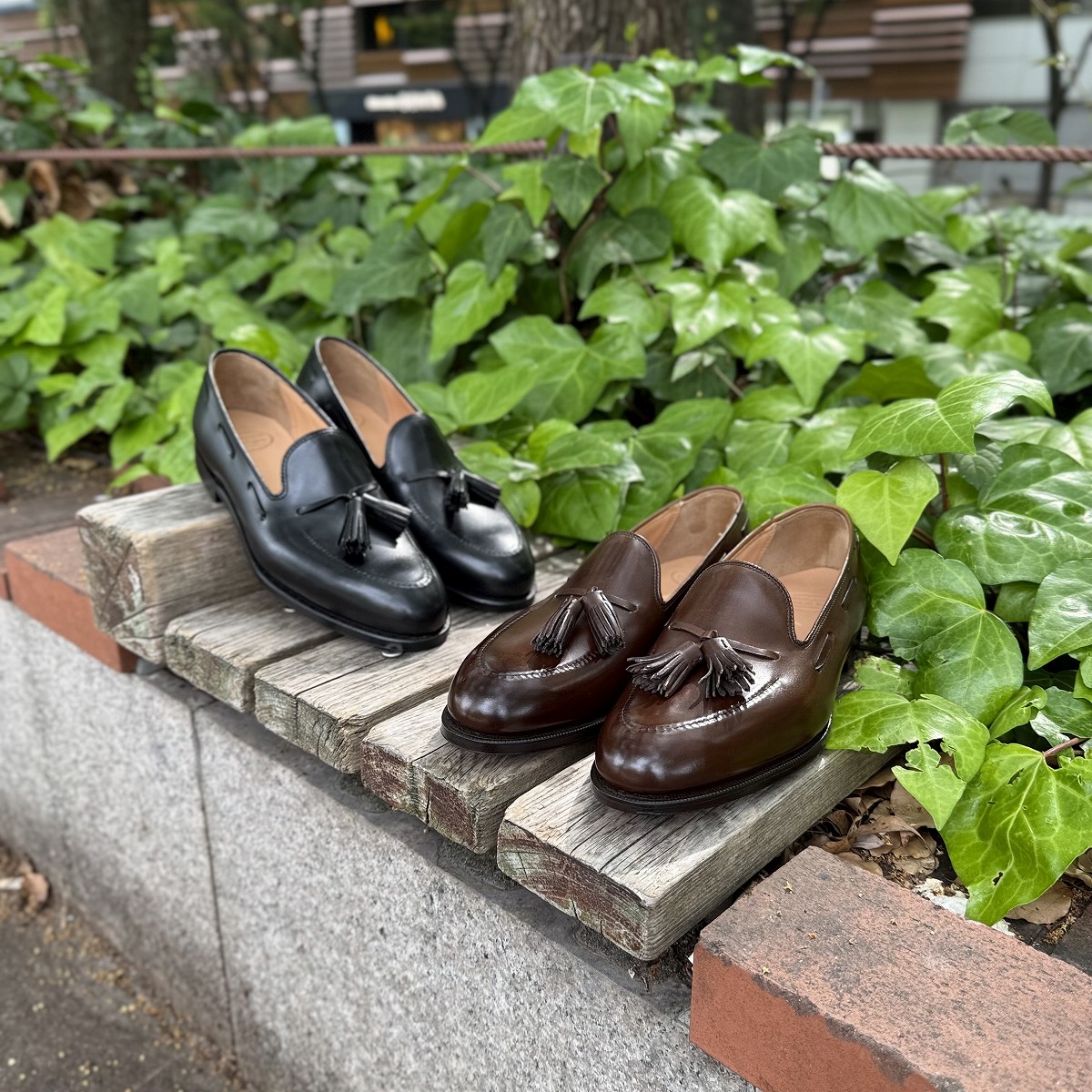 タッセルローファーといえばクロケットのキャベンディッシュ3とビュー